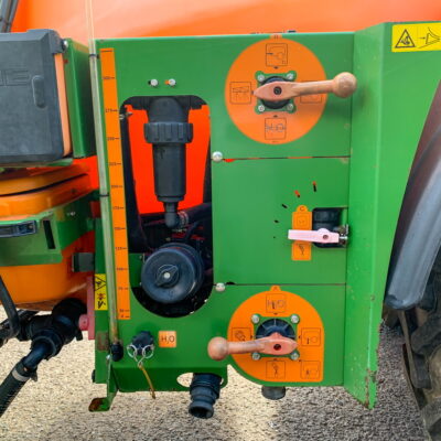 Amazone UX 3200 Special 24 metre trailed sprayer - Image 7