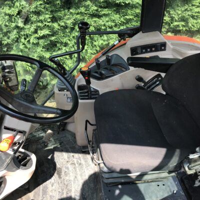 Kubota M9960 & loader - Image 5