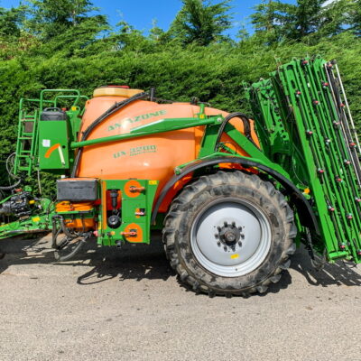 Amazone UX 3200 Special 24 metre trailed sprayer