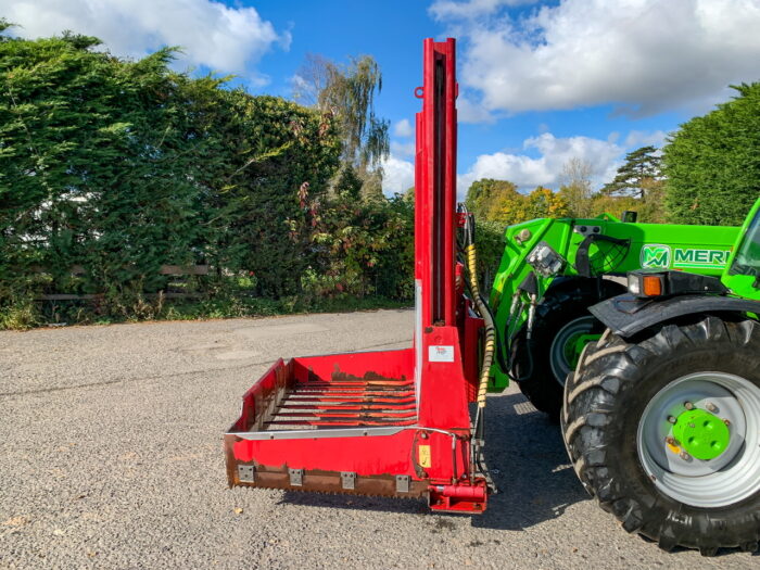 BvL Master 130 silage block cutter