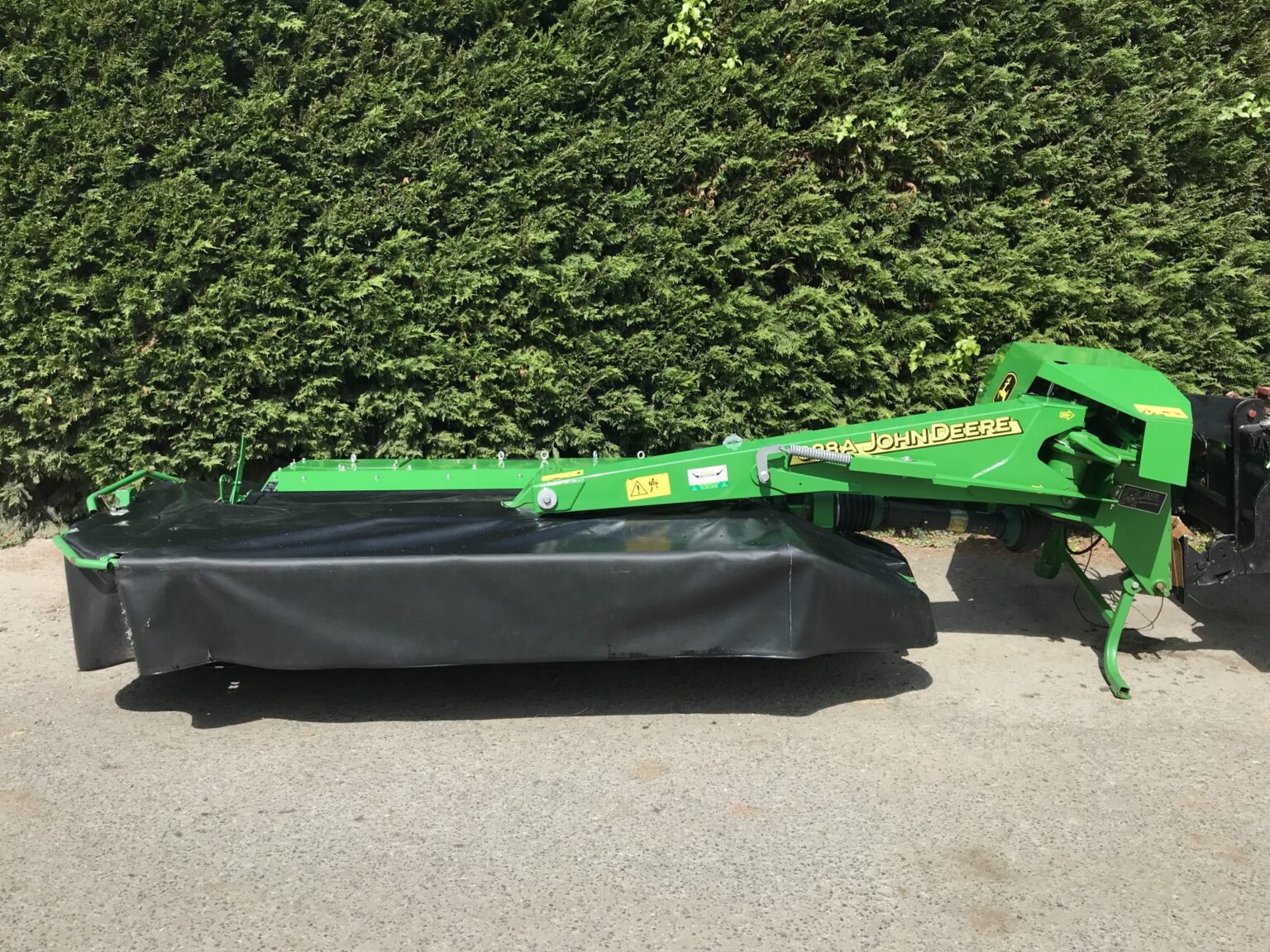 John Deere 328A mower conditioner - Pallisers of Hereford Ltd