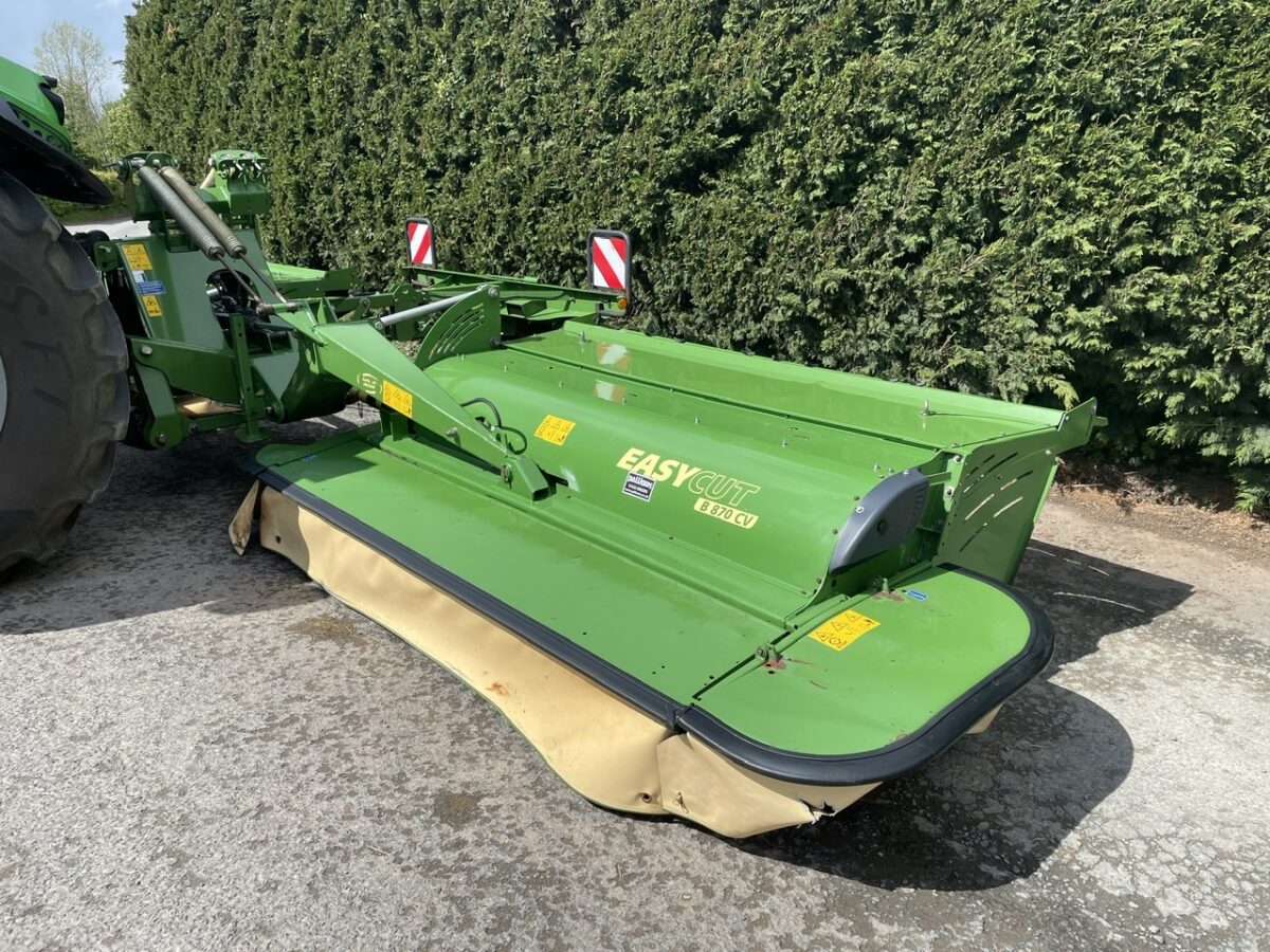 Krone B870 CV butterfly mowers - Pallisers of Hereford Ltd