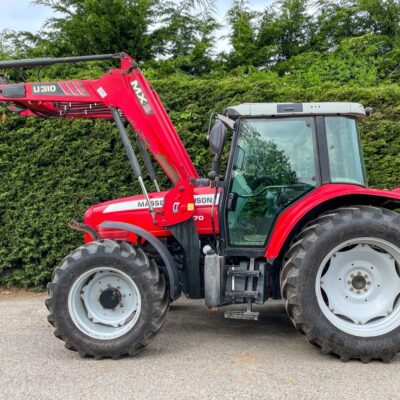 Massey Ferguson 5470 Dyna 4 & loader