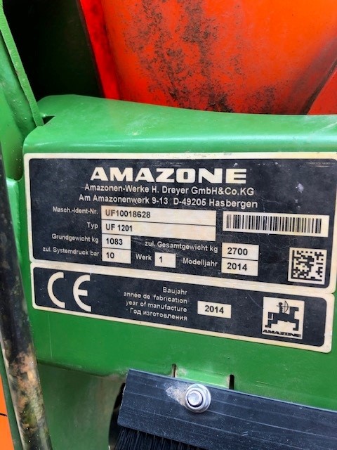 Amazone UF1201 21 metre mounted sprayer
