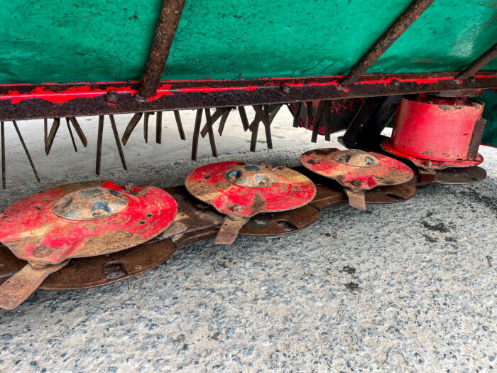 Kverneland 3132 MT mower conditioner