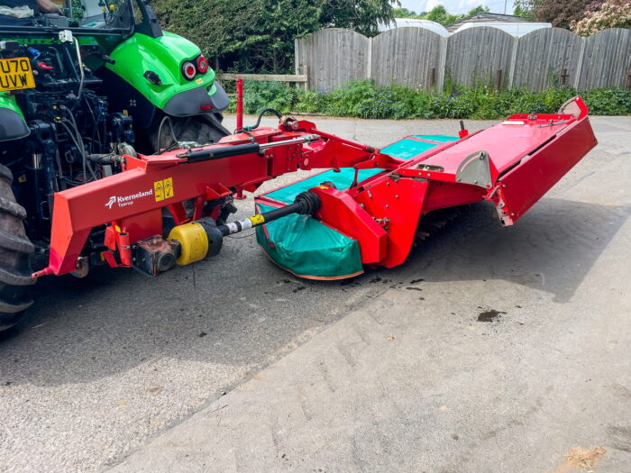 Kverneland 3132 MT mower conditioner