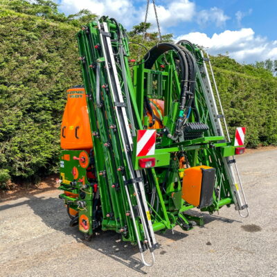 Amazone UF1501 24 metre sprayer - Image 2