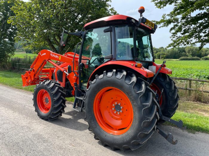 Kubota M5-112 & loader