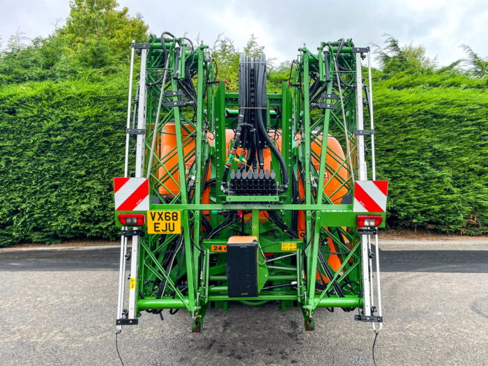 Amazone UF1501 24m mounted sprayer