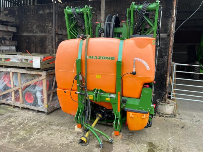 Amazone UF1501 24m mounted sprayer