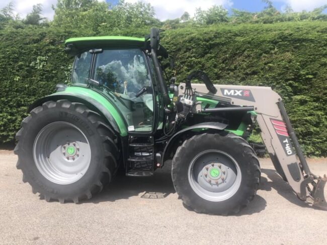 Deutz Fahr 5120 & loader