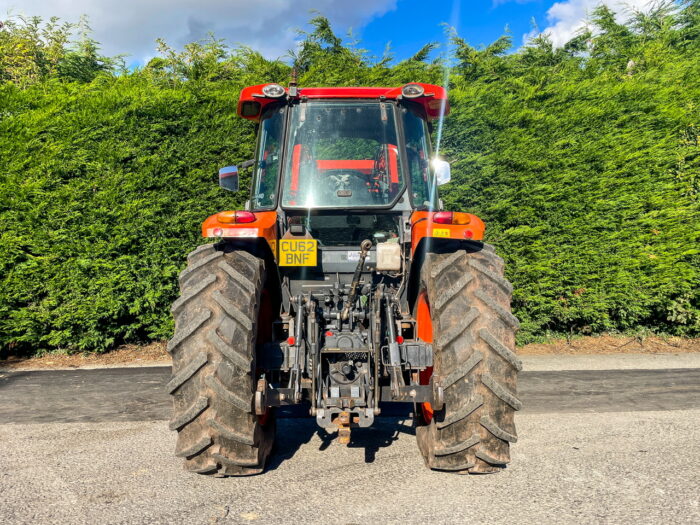 Kubota M9540 & loader