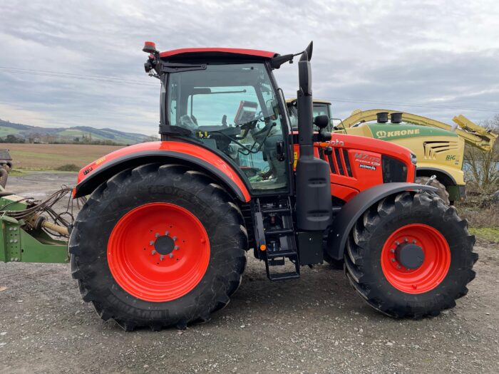 Kubota M7-173 KVT