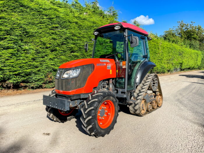 Kubota M8540 Power Crawler