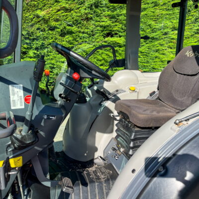 Kubota M8540 Power Crawler - Image 7