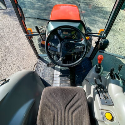 Kubota M8540 Power Crawler - Image 6