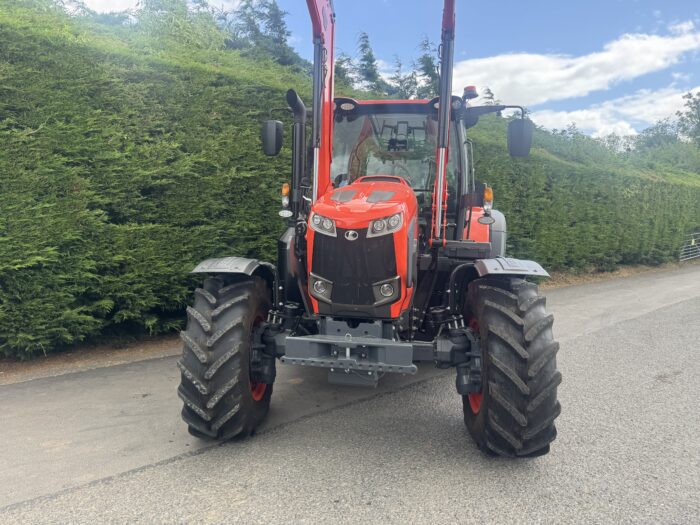 Demo Kubota M6-132
