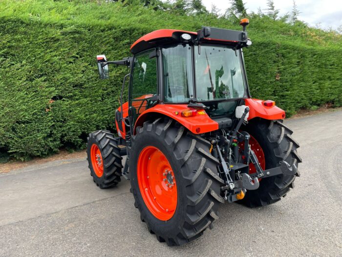 NEW Kubota M5-112