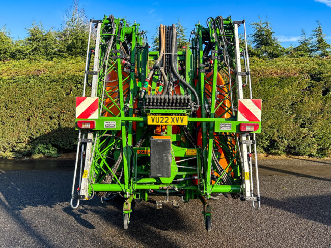 Amazone UF 1801 24 metre mounted sprayer