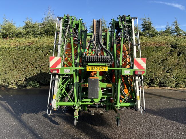 Amazone UF 1801 24 metre mounted sprayer