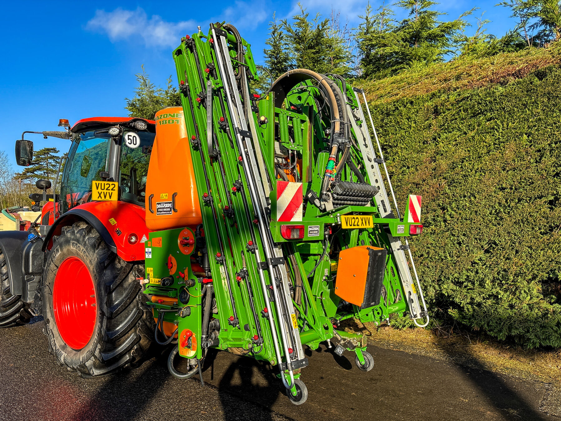 Amazone UF 1801 24 metre mounted sprayer Amazone UF 1801 24 metre mounted sprayer