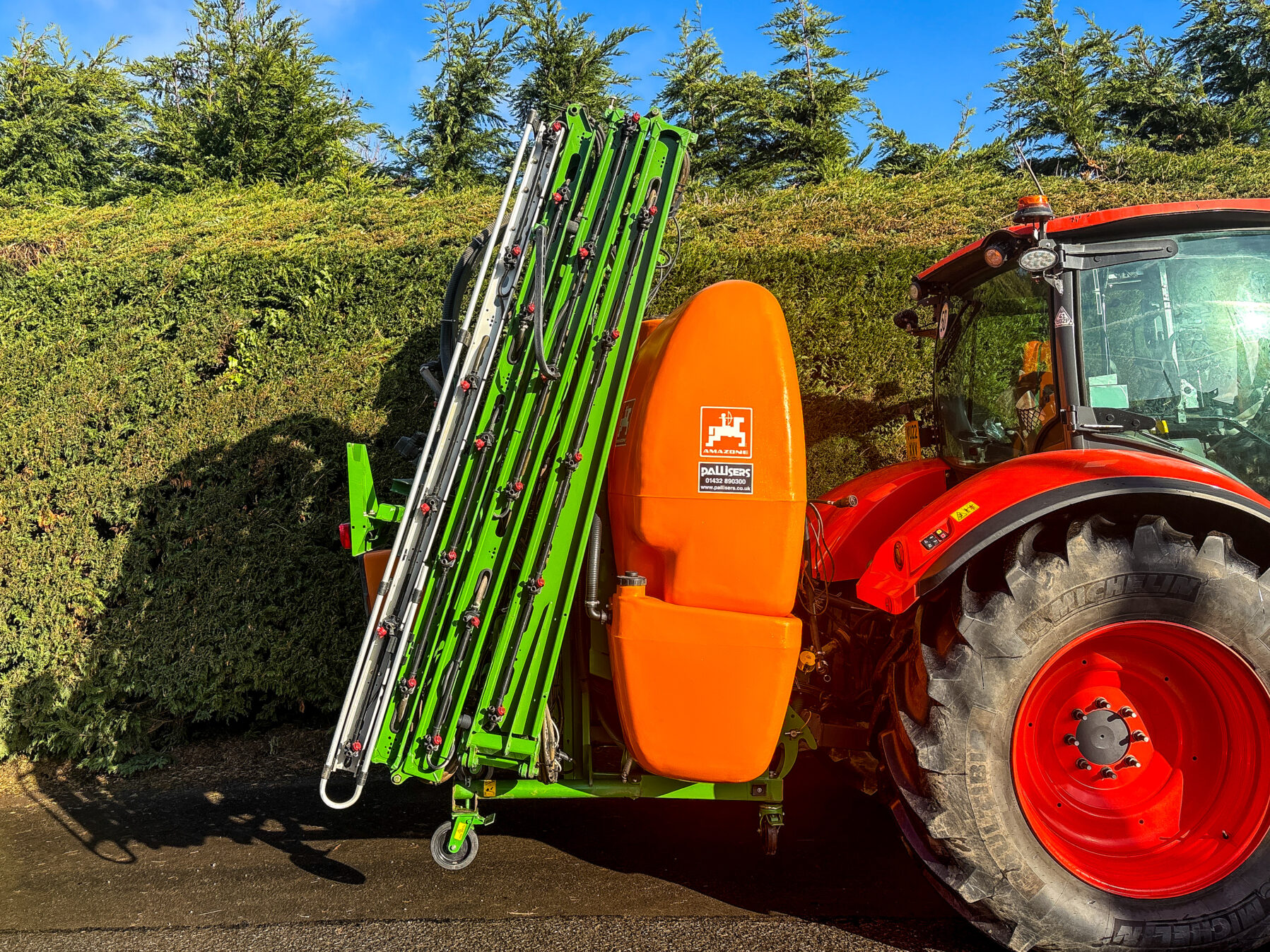 Amazone UF 1801 24 metre mounted sprayer Amazone UF 1801 24 metre mounted sprayer