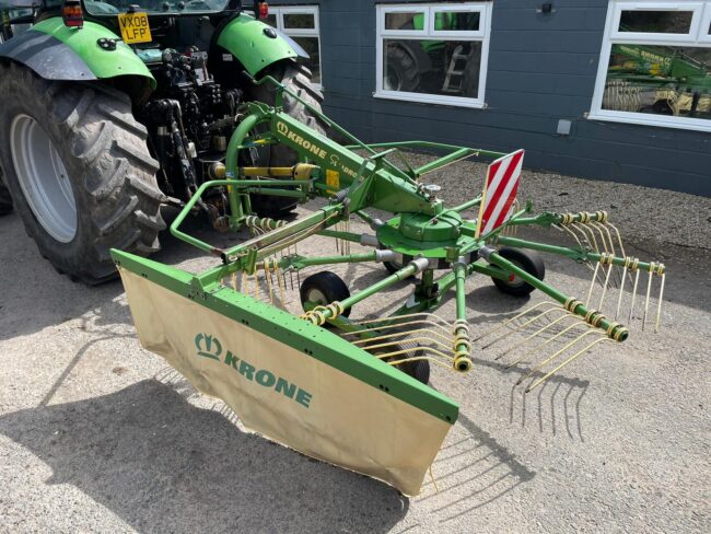 Krone Swadro 35 single rotor rake