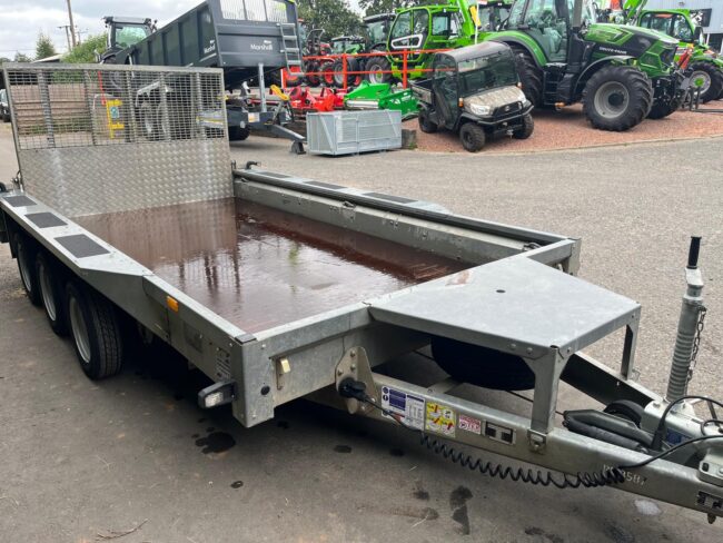 Ifor Williams GX126-3 plant trailer