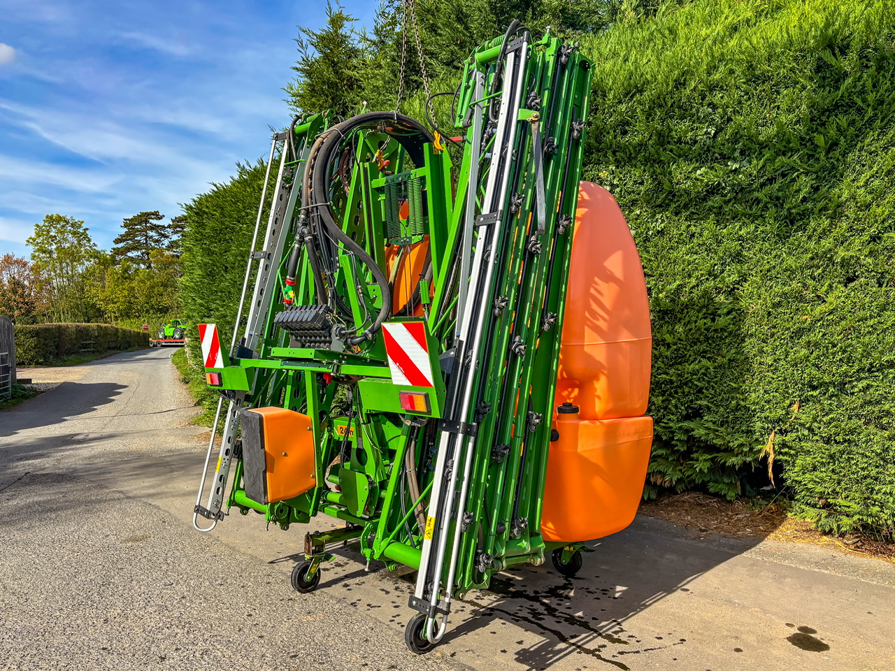 Amazone UF1801 24 metre mounted sprayer Amazone UF1801 24 metre mounted sprayer