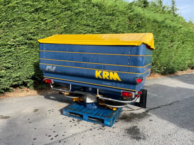 KRM M2W weigh cell fertiliser spreader